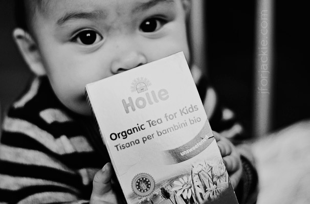 01 June 2013 teething pain toddlers holle tea